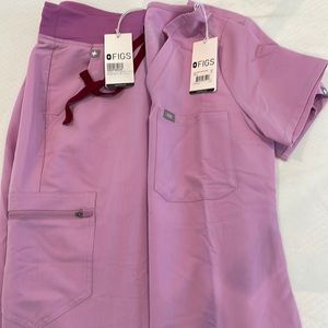 COPY - Fig scrub set! Xs top & xs petite bottom